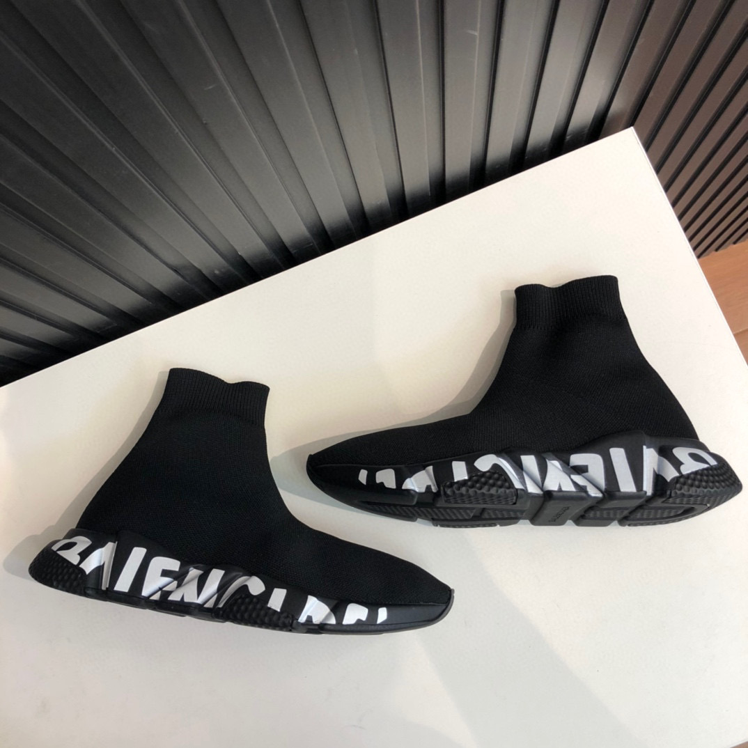 Balenciaga SPEED GRAFFITI SNEAKER