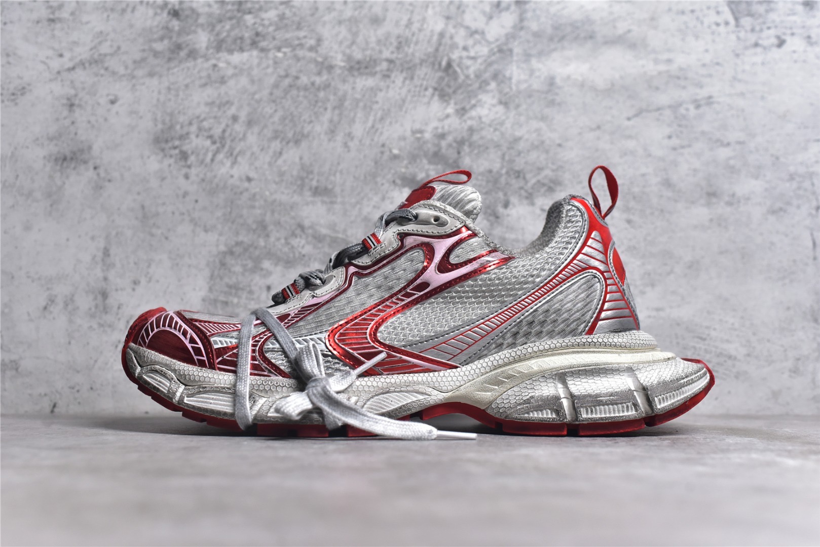 Balenciaga 3XL Trainers In White Red