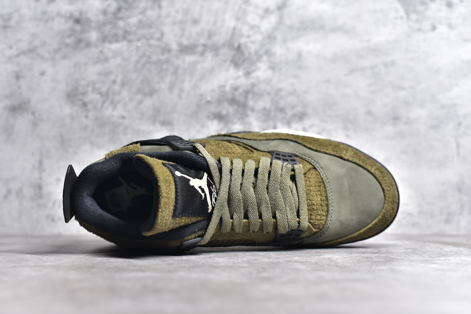 Air Jordan 4 SE Craft Medium Olive