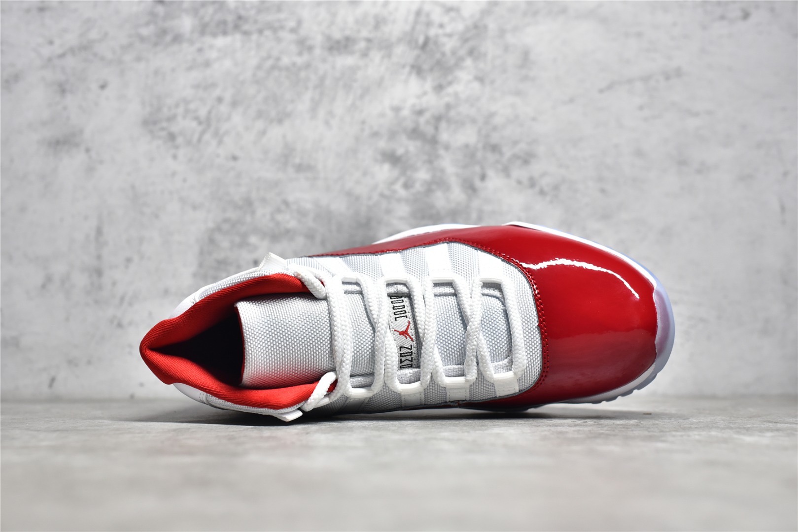 Air Jordan 11 Cherry (2022)