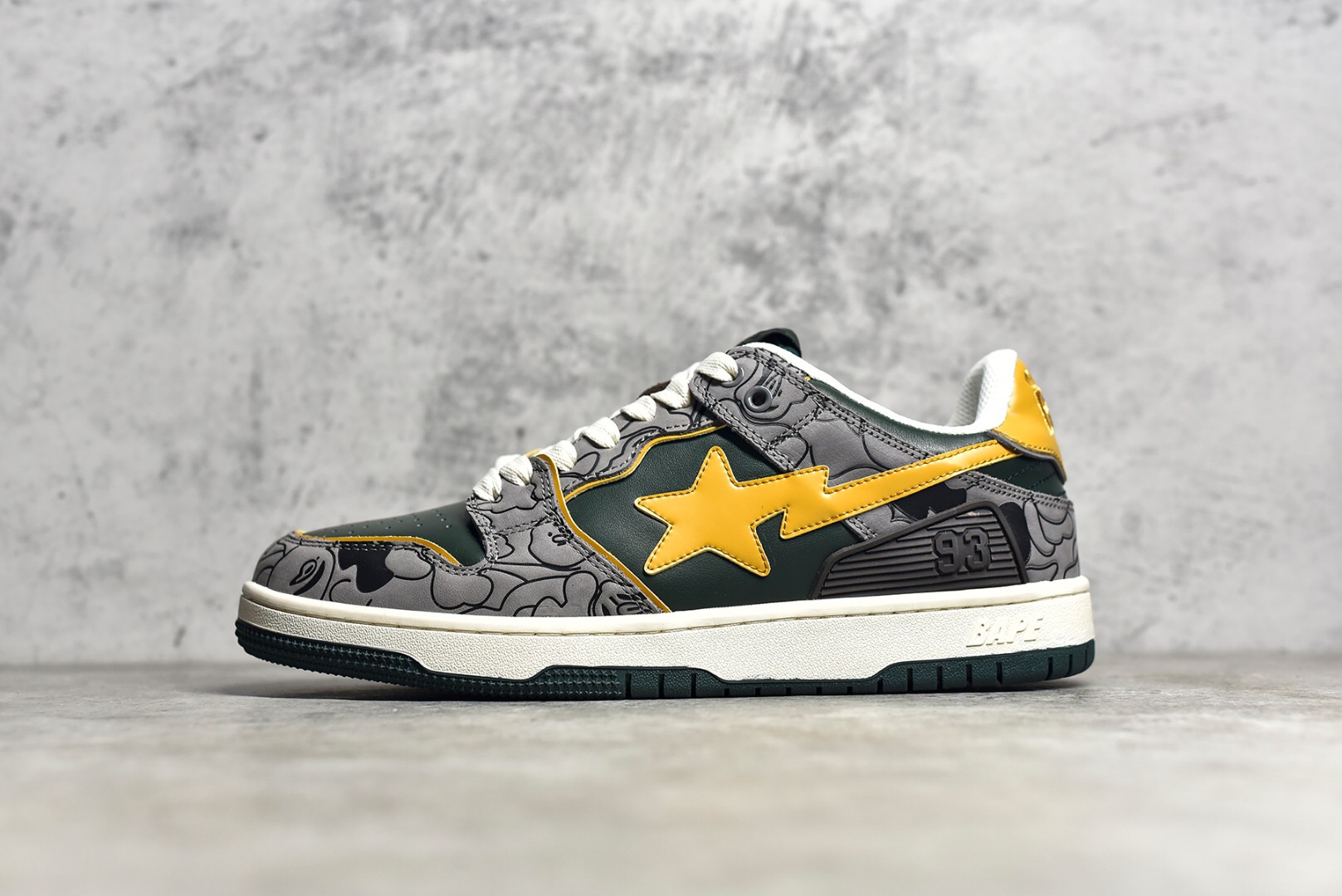 BAPE STA SK8 - grey yellow