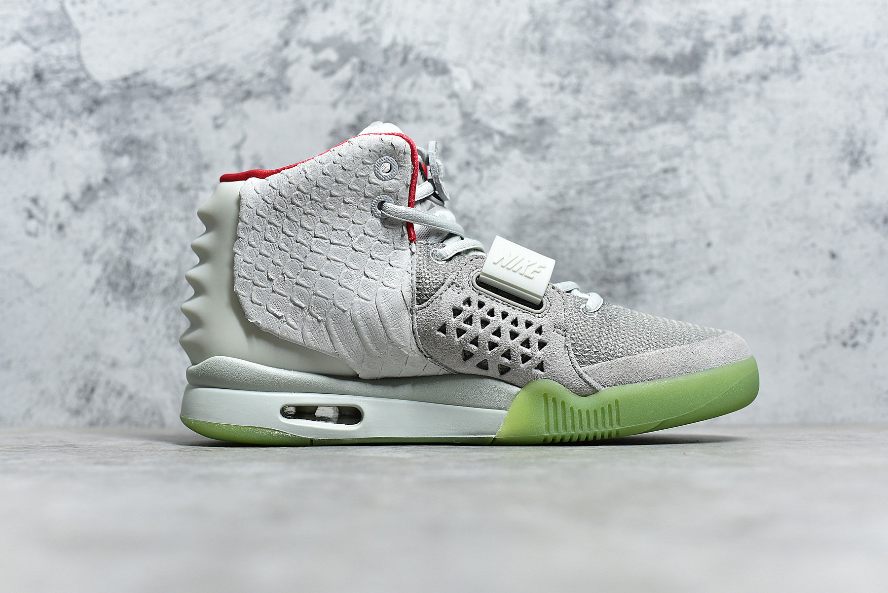 Air Yeezy 2 NRG ‘Pure Platinum’