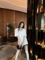 24ss Neckline Graffiti Logo T-Shirt