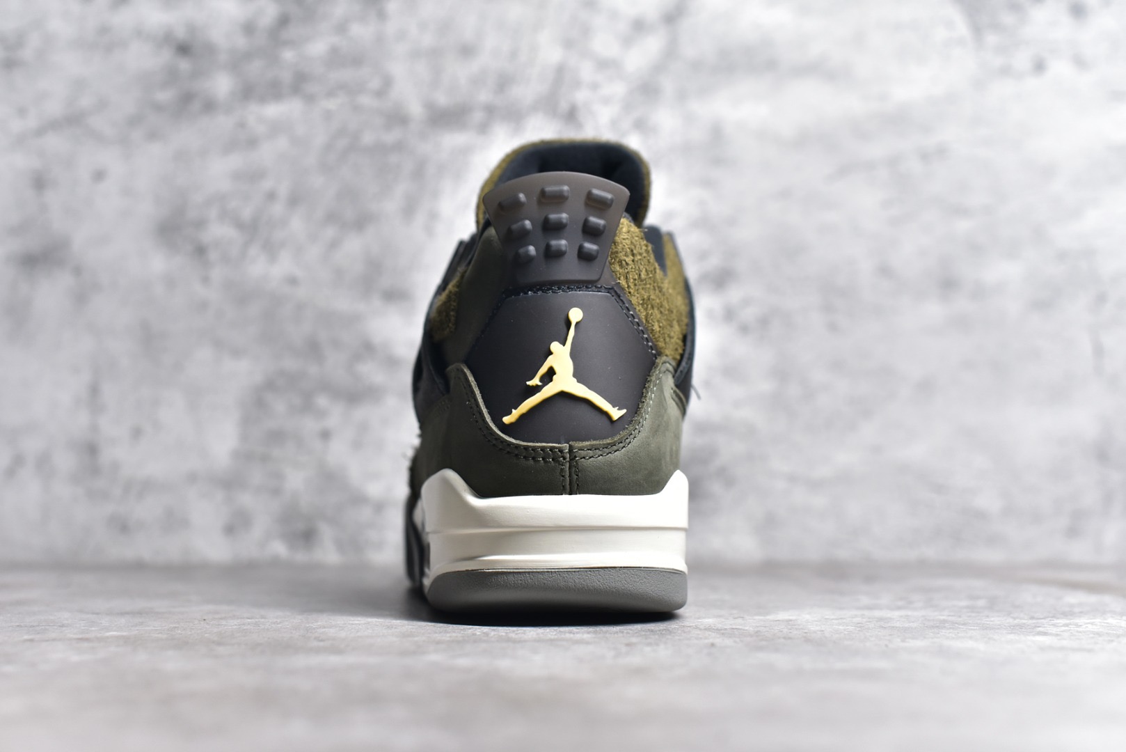 Air Jordan 4 SE Craft Medium Olive
