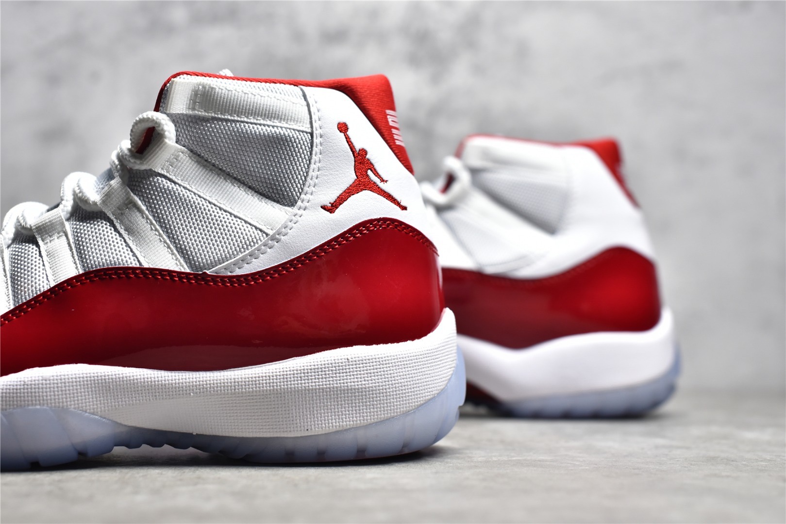 Air Jordan 11 Cherry (2022)