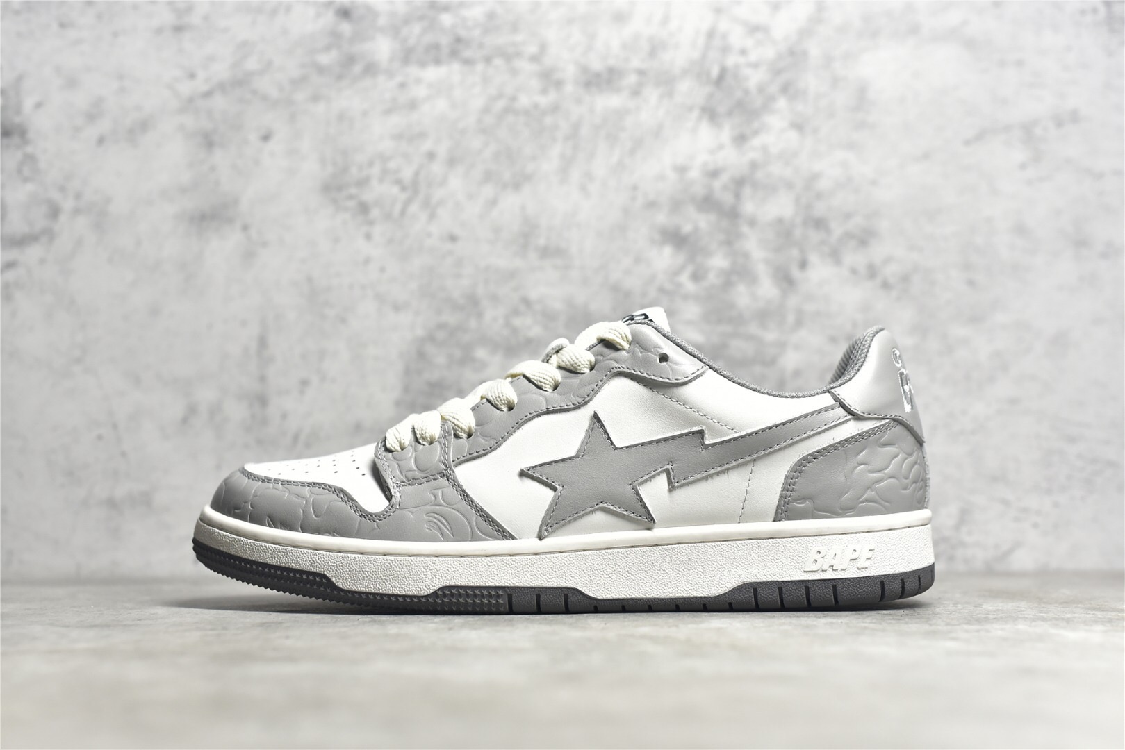 BAPE STA SK8 - white grey
