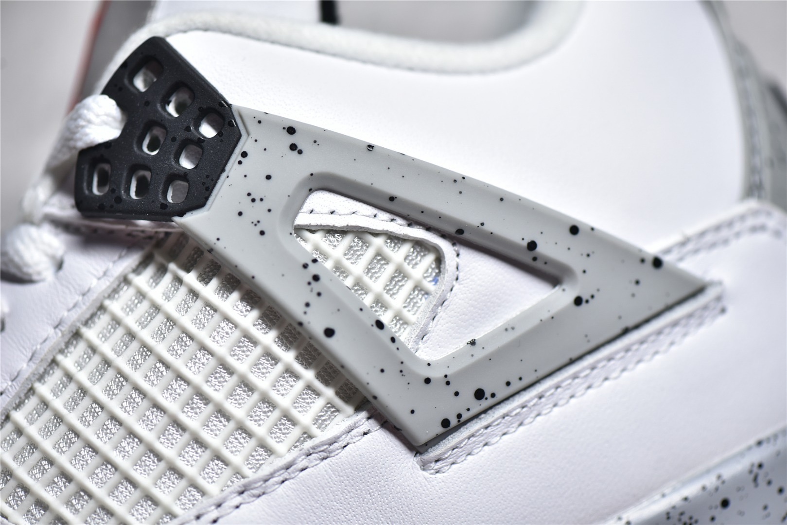 Jordan 4 Retro White Cement