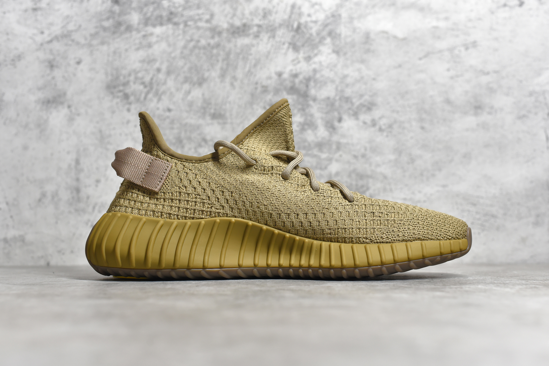 Yeezy 350 V2 Earth