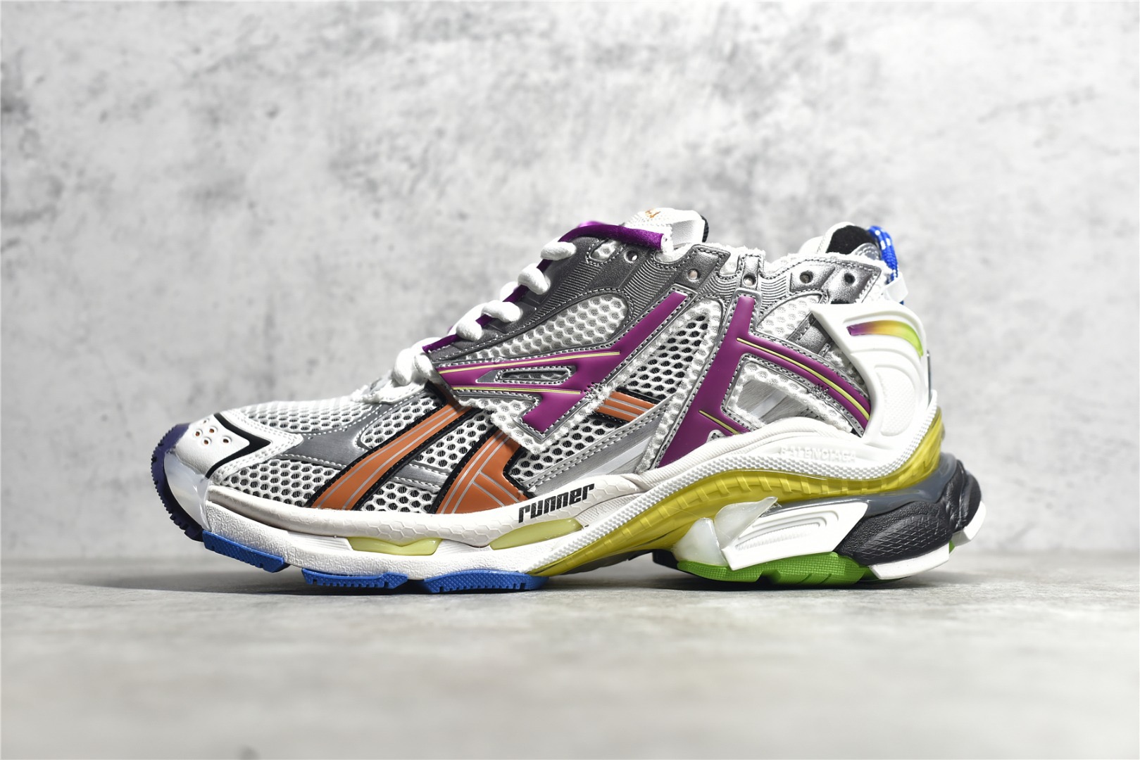Balenciaga RUNNER SNEAKER