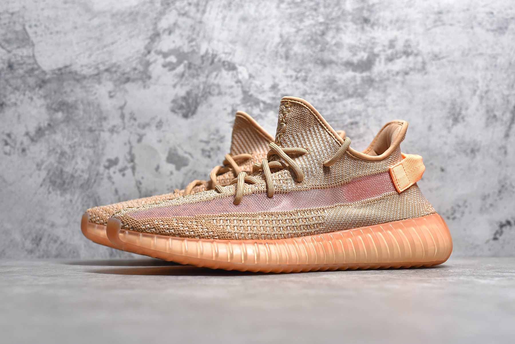 YEEZY 350 V2 CLAY