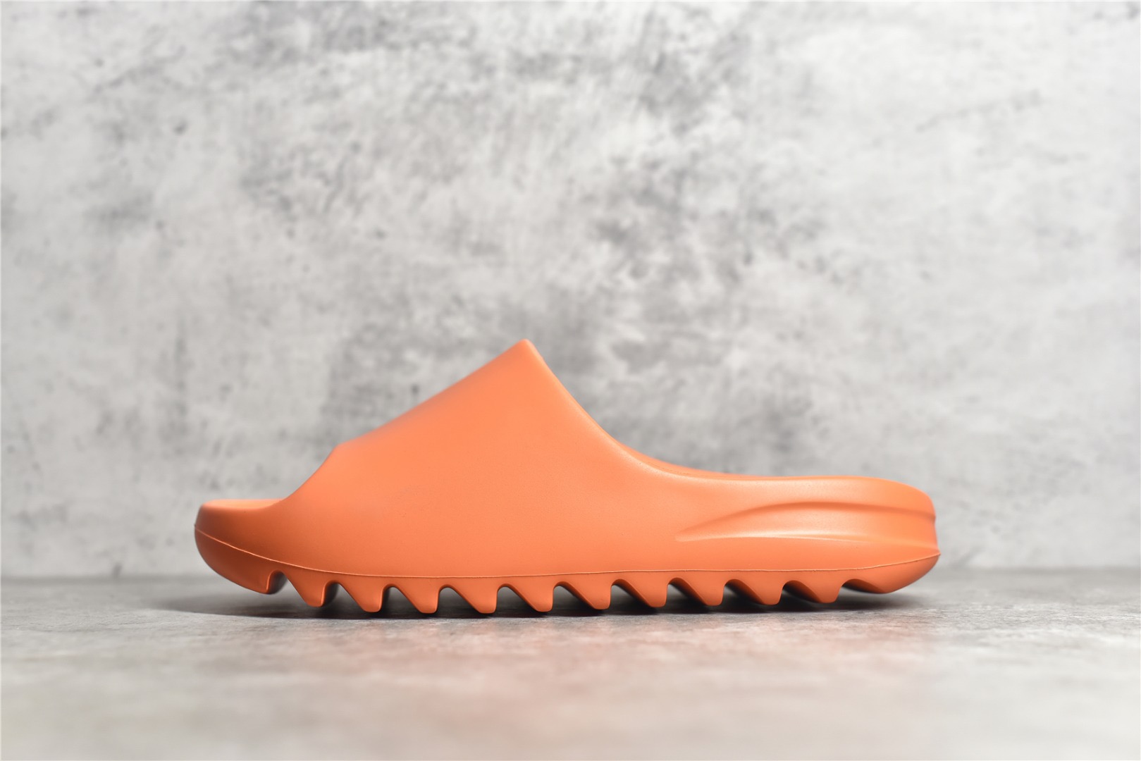 Yeezy Slide Enflame Orange