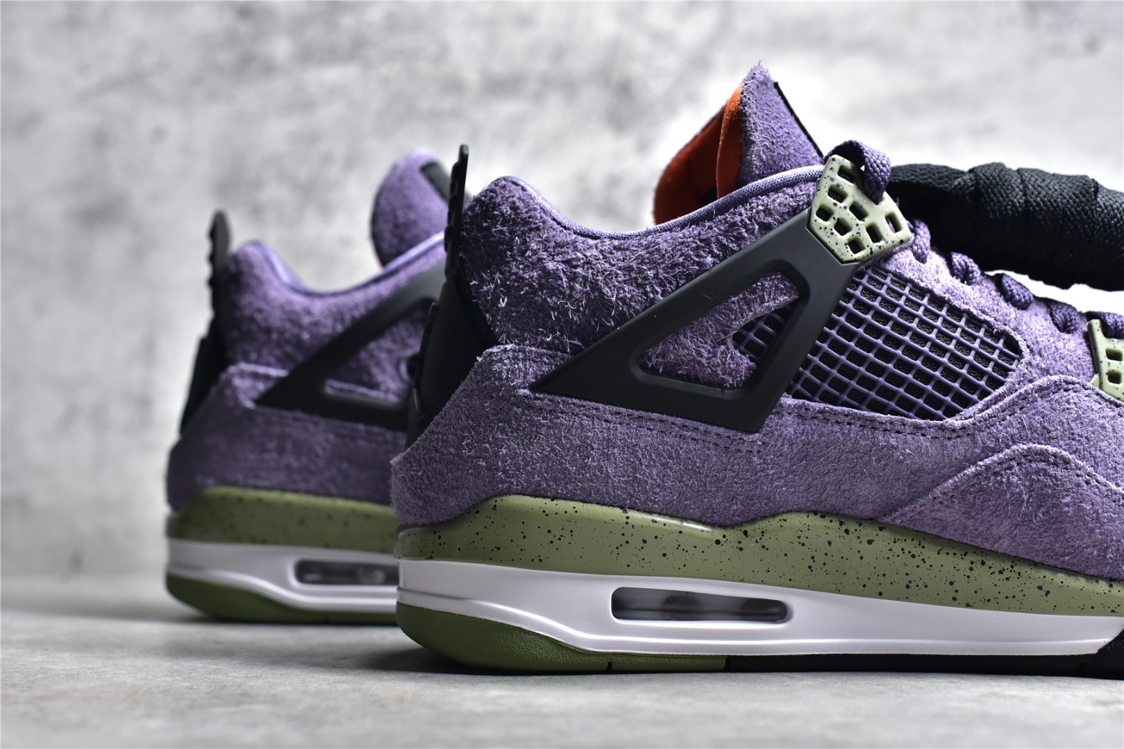 Air Jordan 4 Retro Canyon Purple