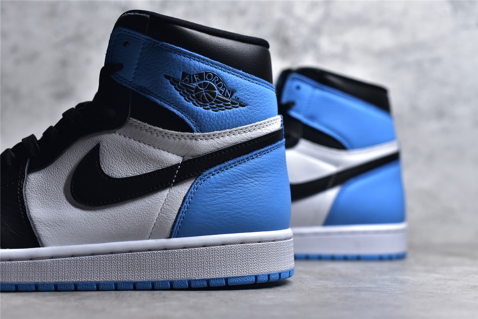 Jordan 1 Retro High OG 'University Blue'