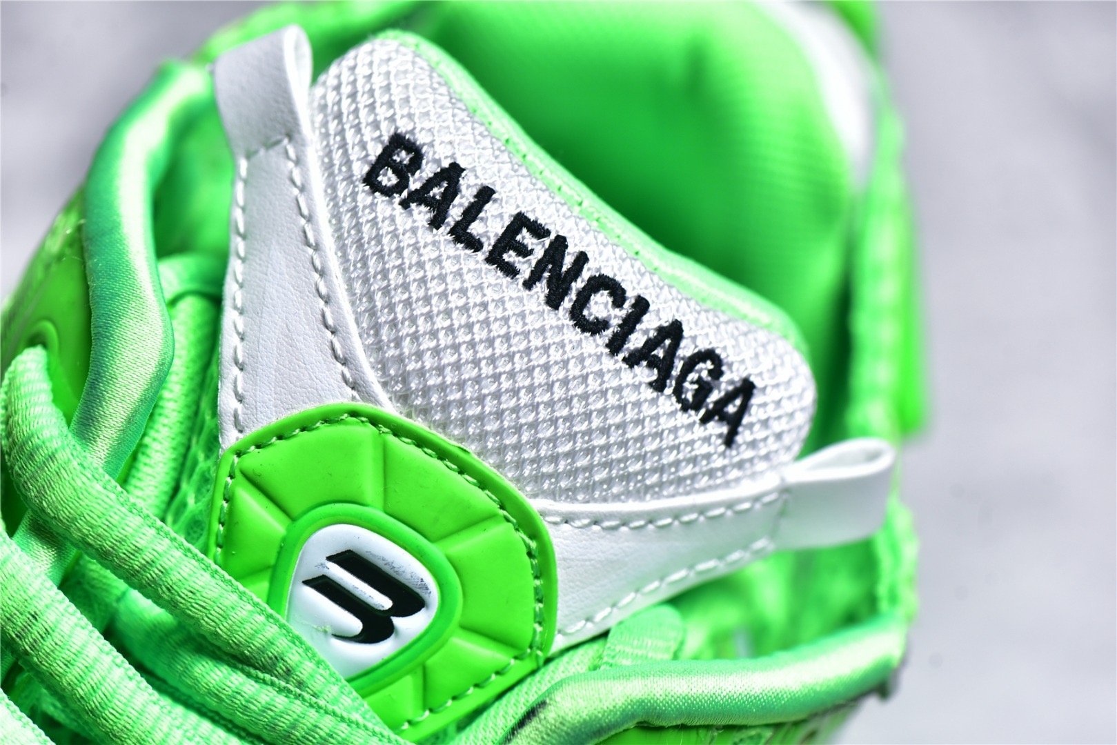 Balenciaga Runner Sneakers In FlugGreen