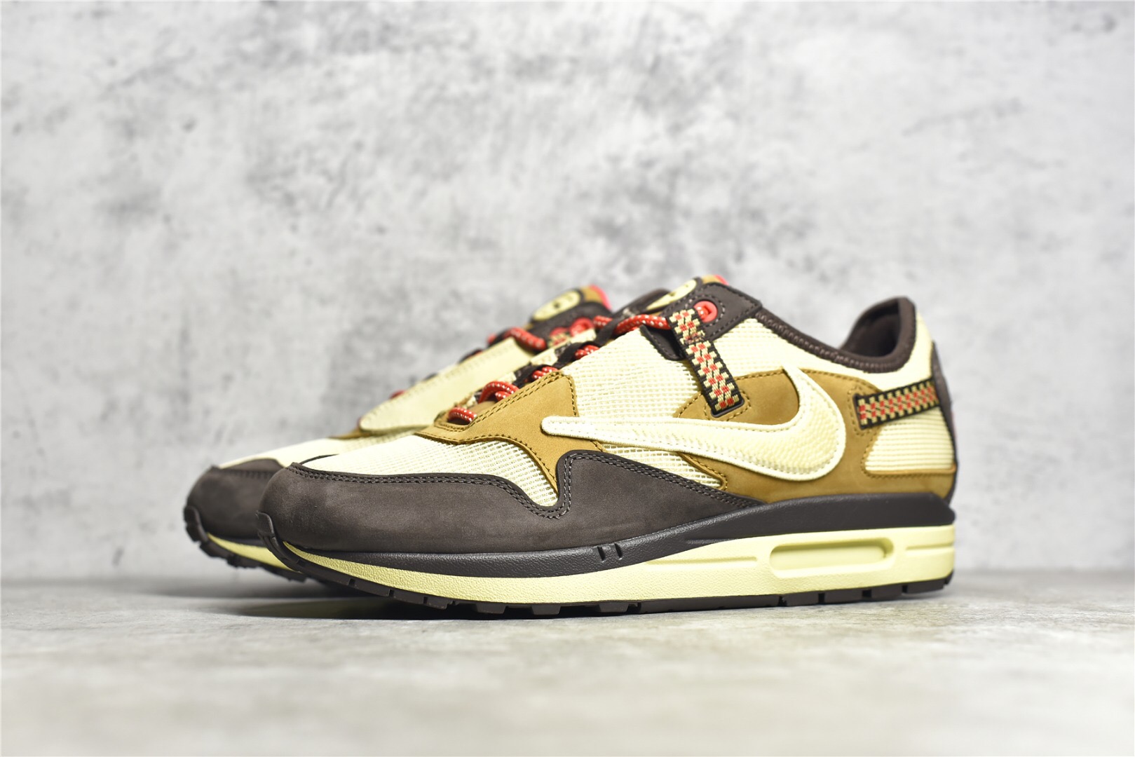 TS x Max 1 - Coffee Brown