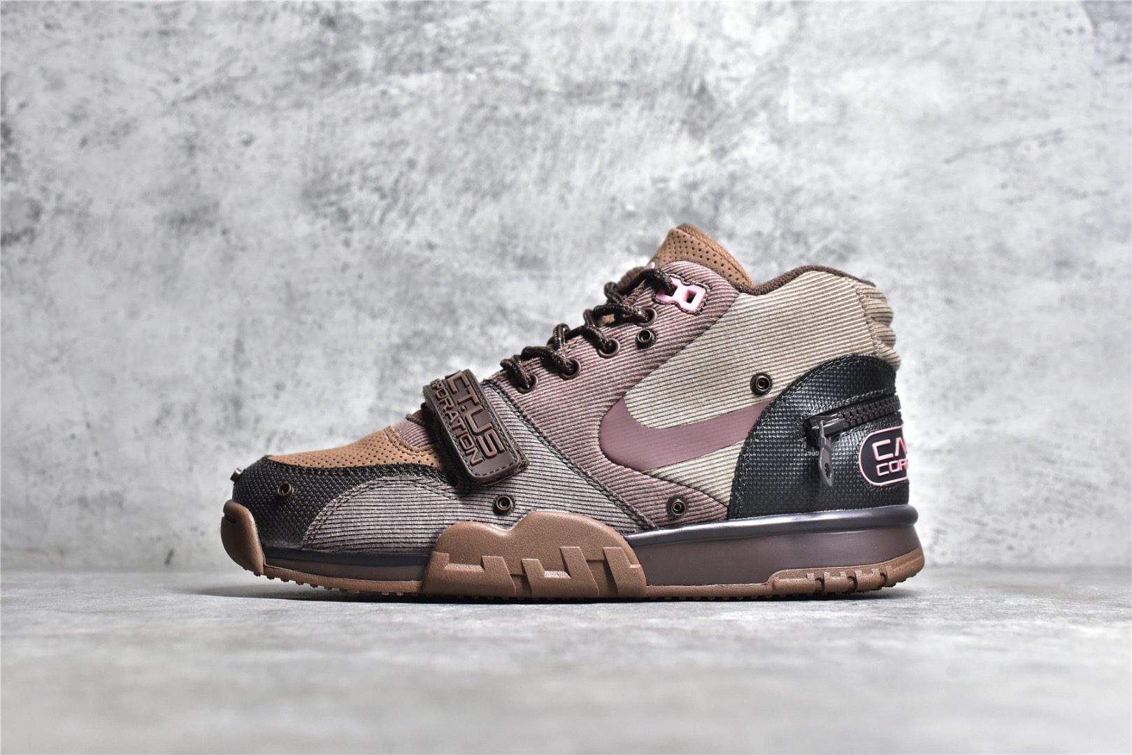 Air Trainer 1 Black Coffee x Travis Scott