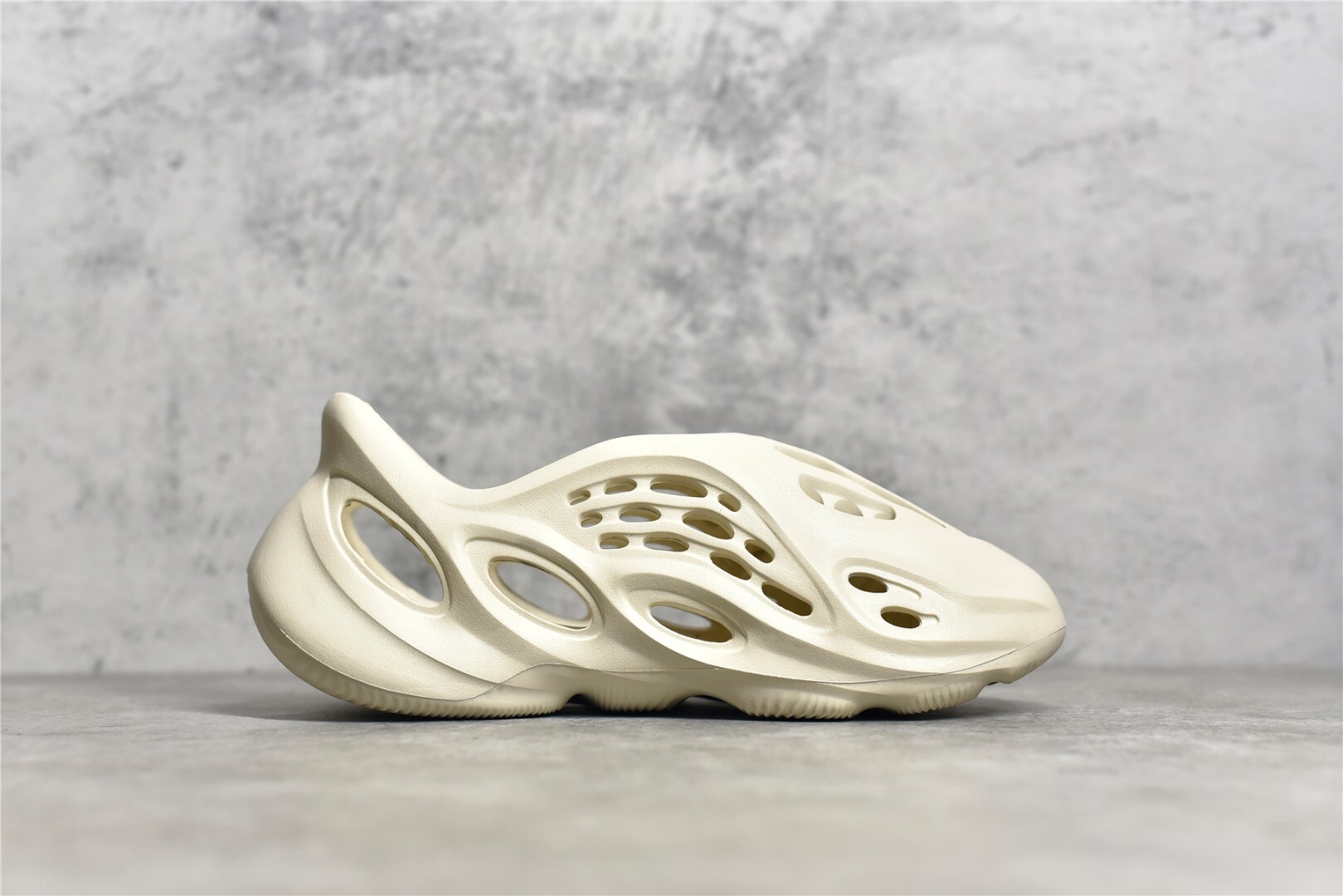 Foam Runner Desert Sand