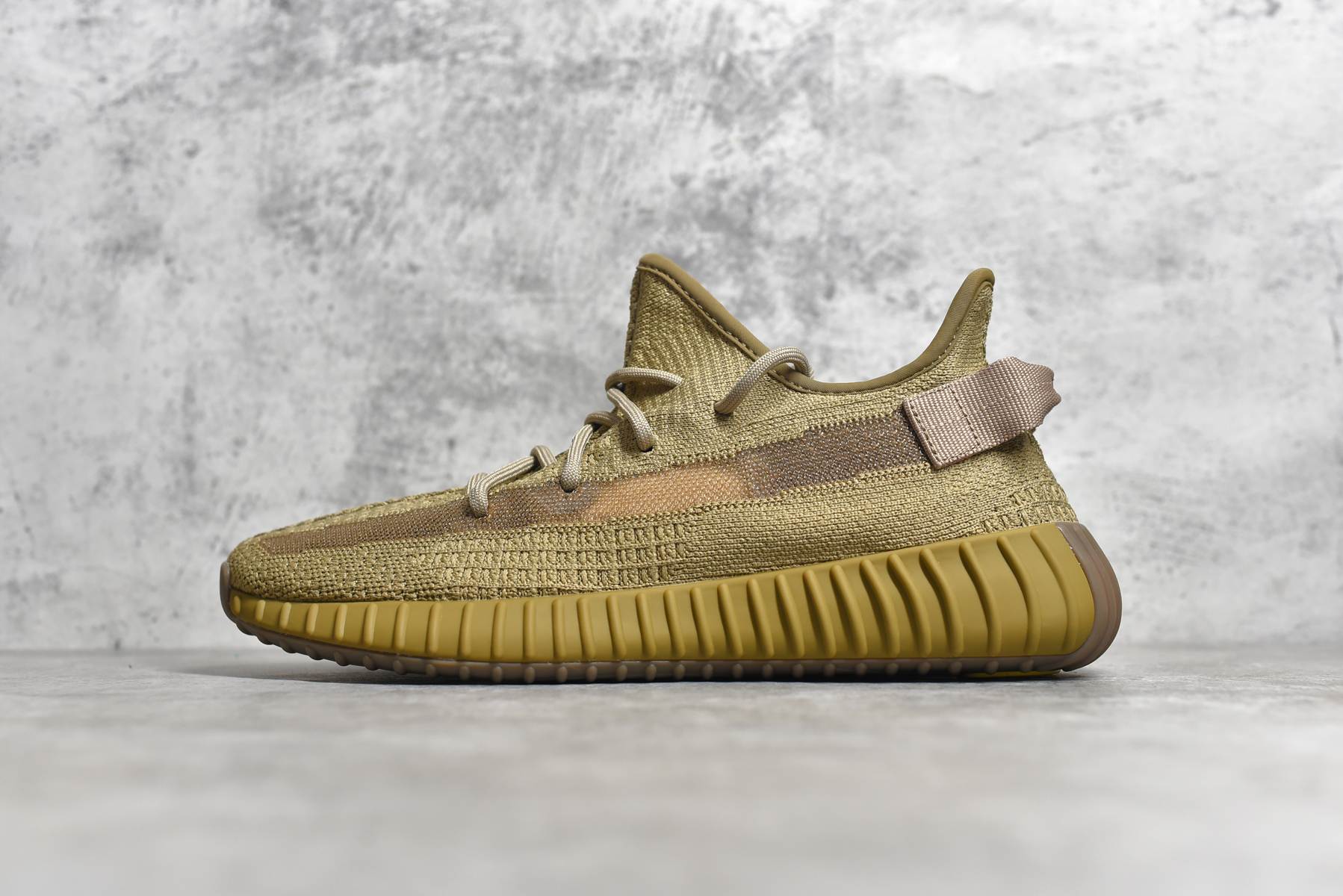 Yeezy 350 V2 Earth