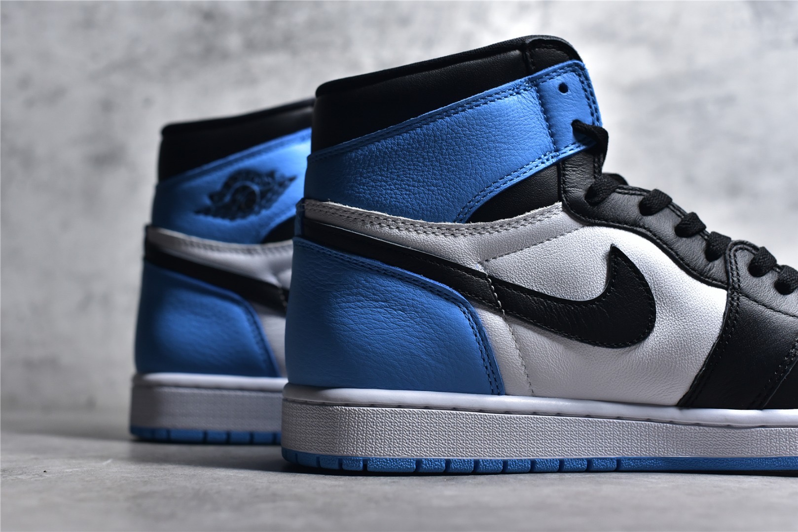 Jordan 1 Retro High OG 'University Blue'