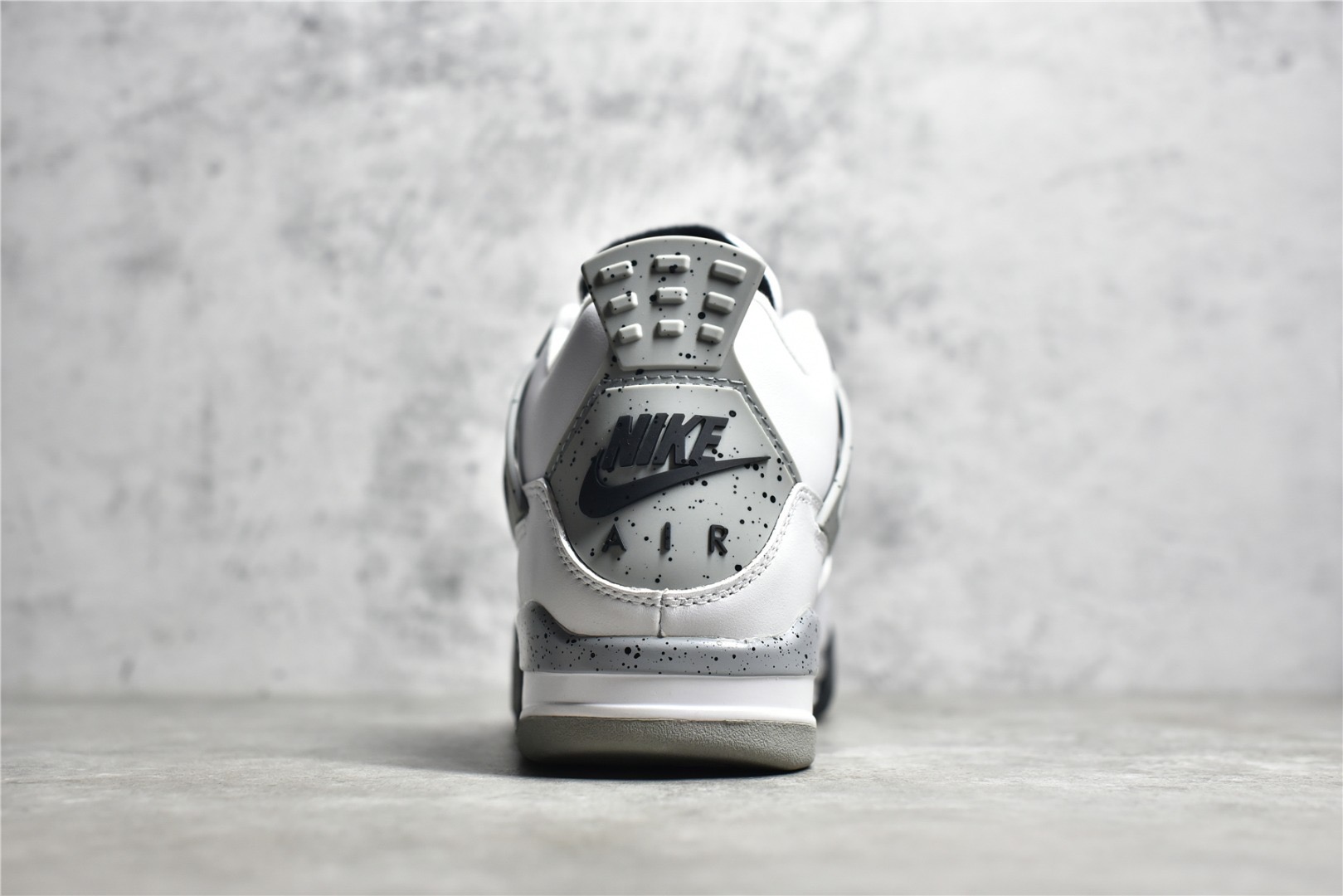Jordan 4 Retro White Cement