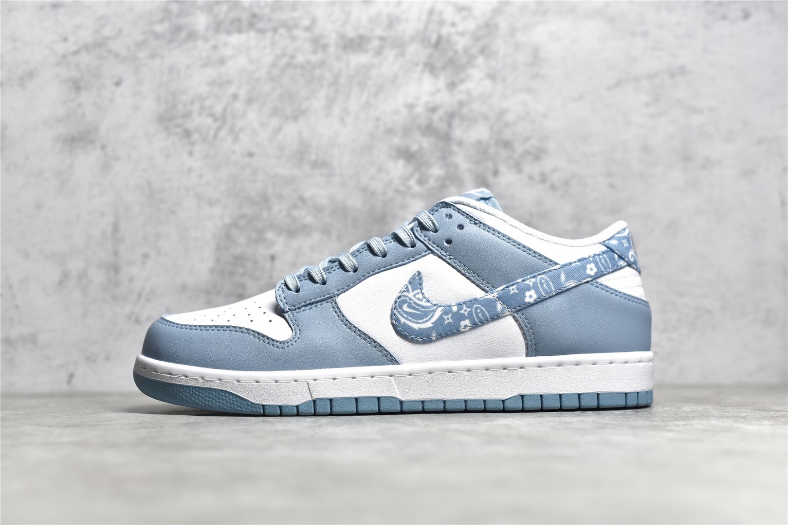 NK Dunk Low Blue Paisley DH4401-101