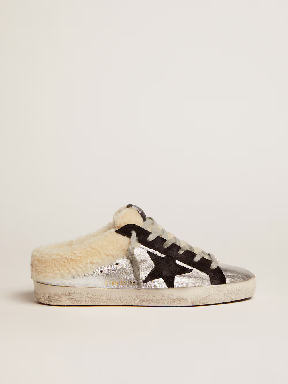 Super-Star Sabot in silver laminated leather with black star