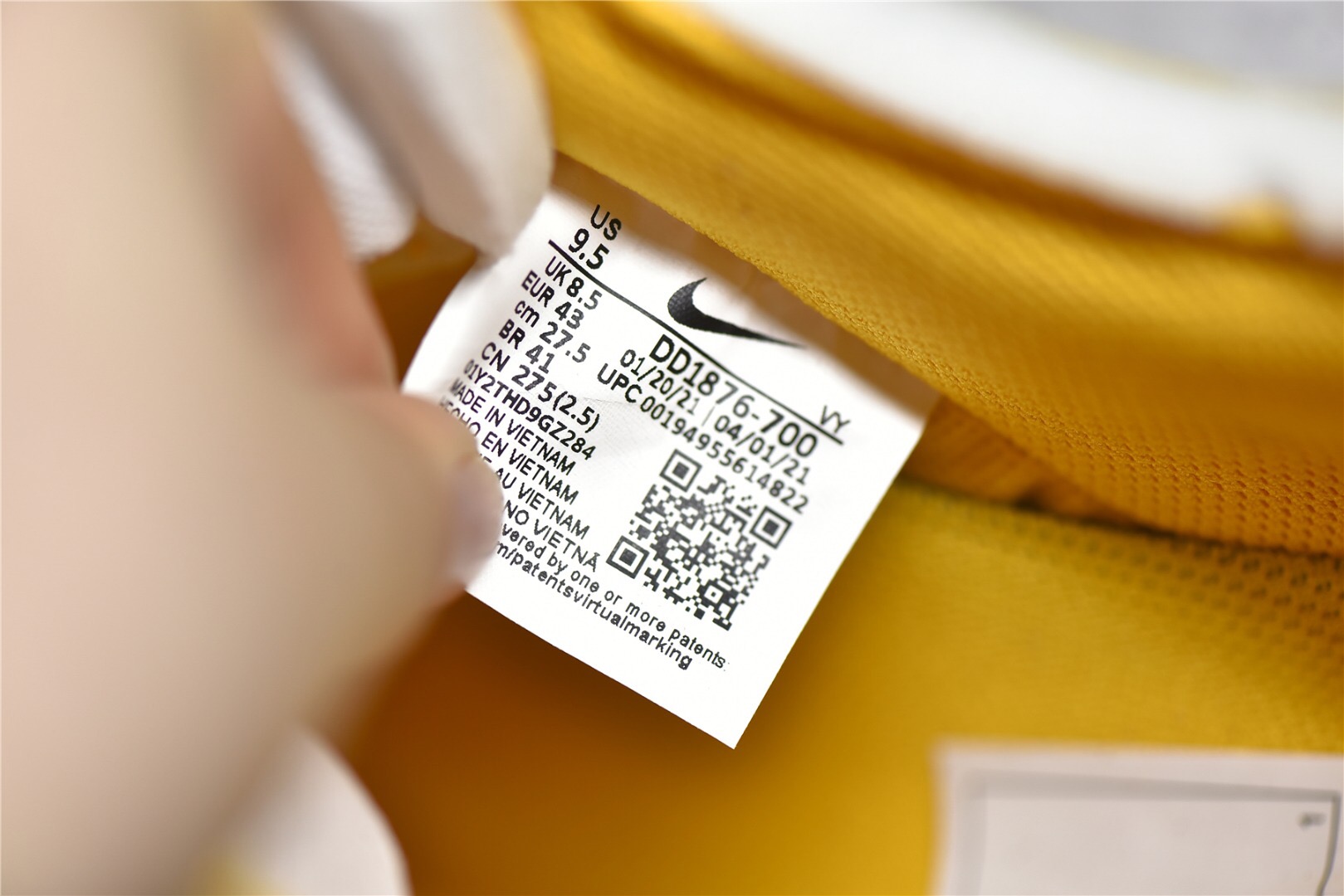 Air Force 1 Low OF*-WHITE University Gold Metallic Silver DD1876-700