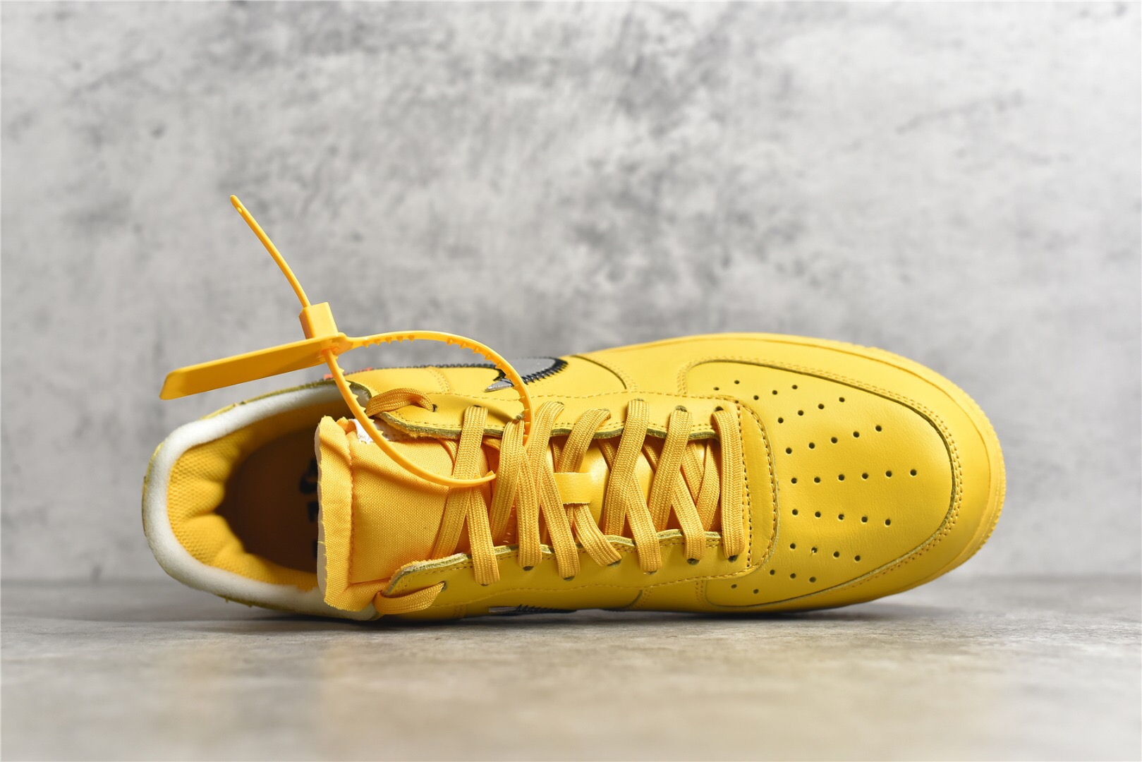 Air Force 1 Low OF*-WHITE University Gold Metallic Silver DD1876-700