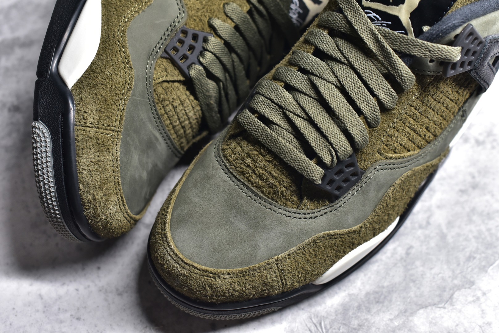 Air Jordan 4 SE Craft Medium Olive
