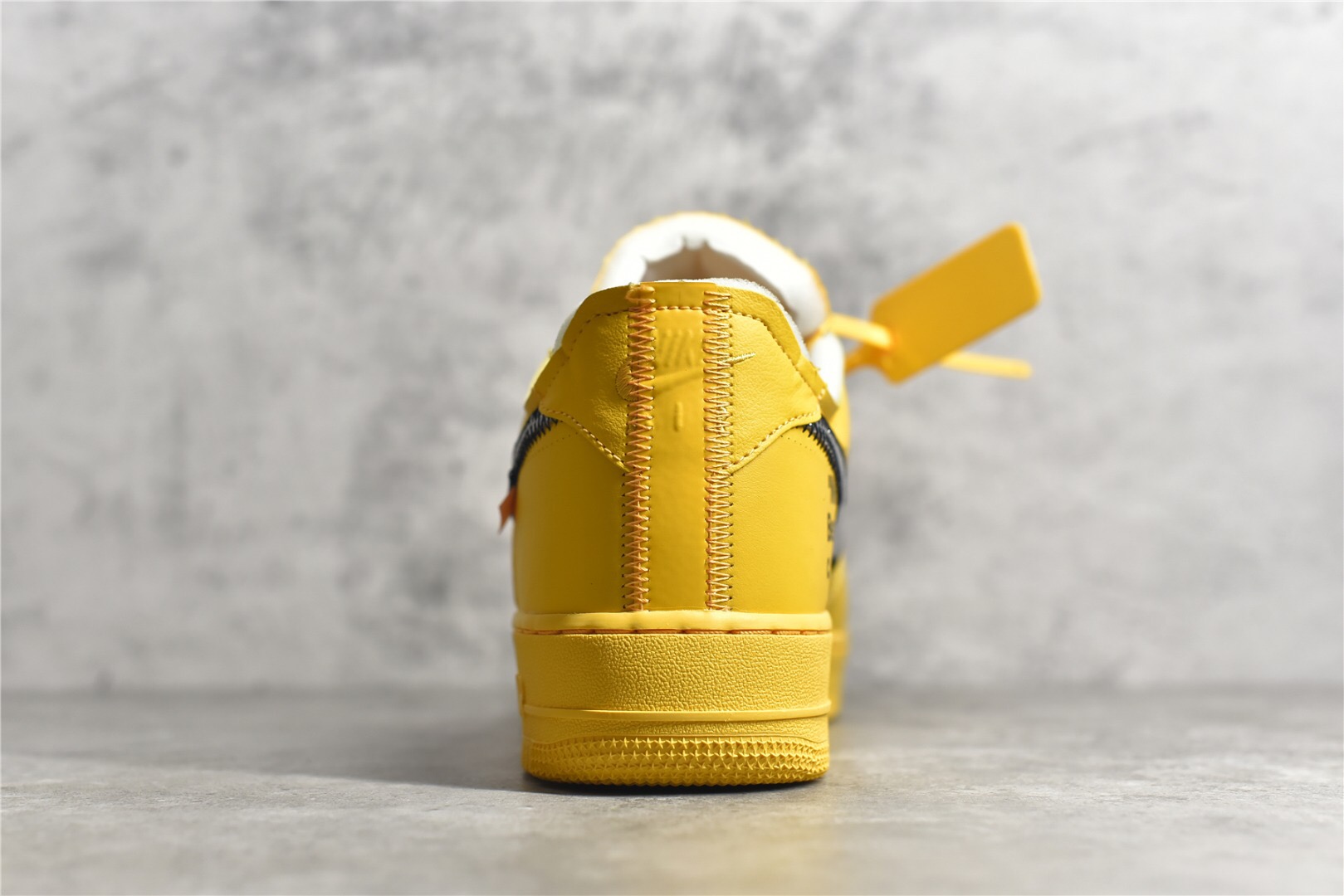 Air Force 1 Low OF*-WHITE University Gold Metallic Silver DD1876-700