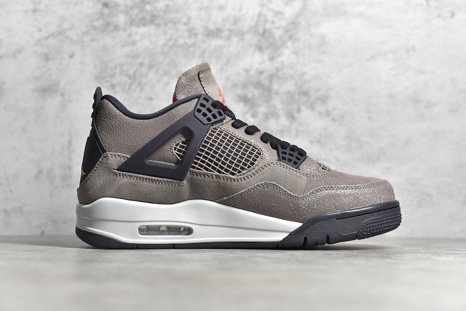 Jordan 4 Retro Taupe Haze