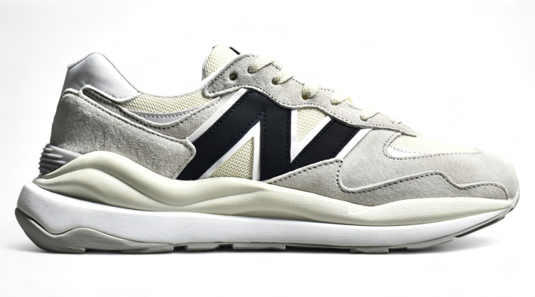 NB M5740