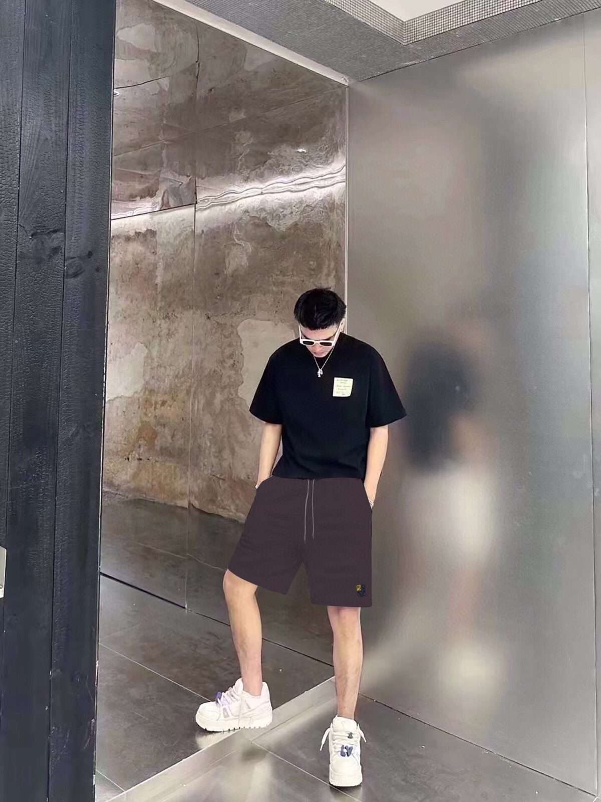 Joint Color Embroidery Logo Short