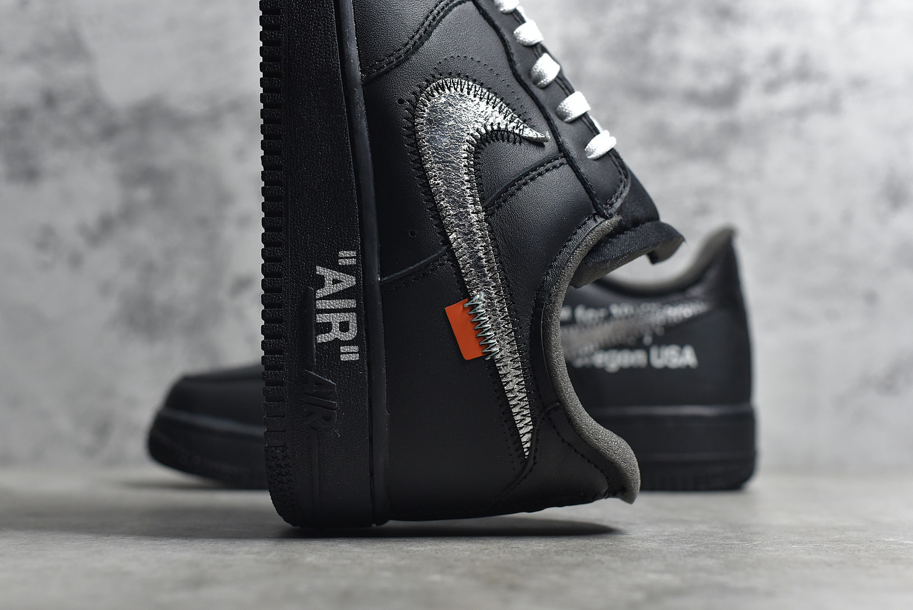 Air Force 1 '07 Virgil x MoMA (No Socks) AV5210-001