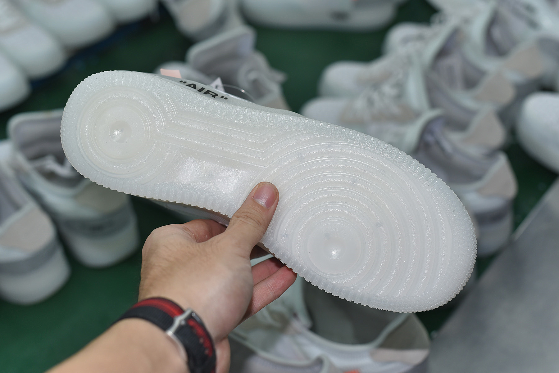 Air Force 1 Low Off-White AO4606-100