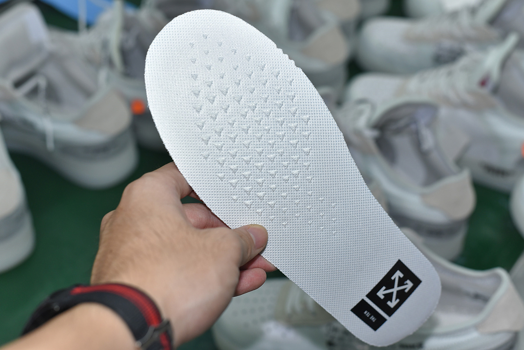 Air Force 1 Low Off-White AO4606-100
