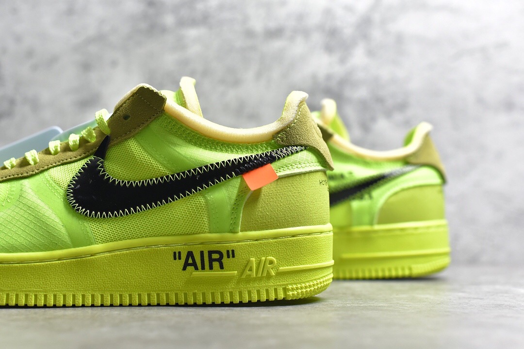 Air Force 1 Low Off-White Volt AO4606-700