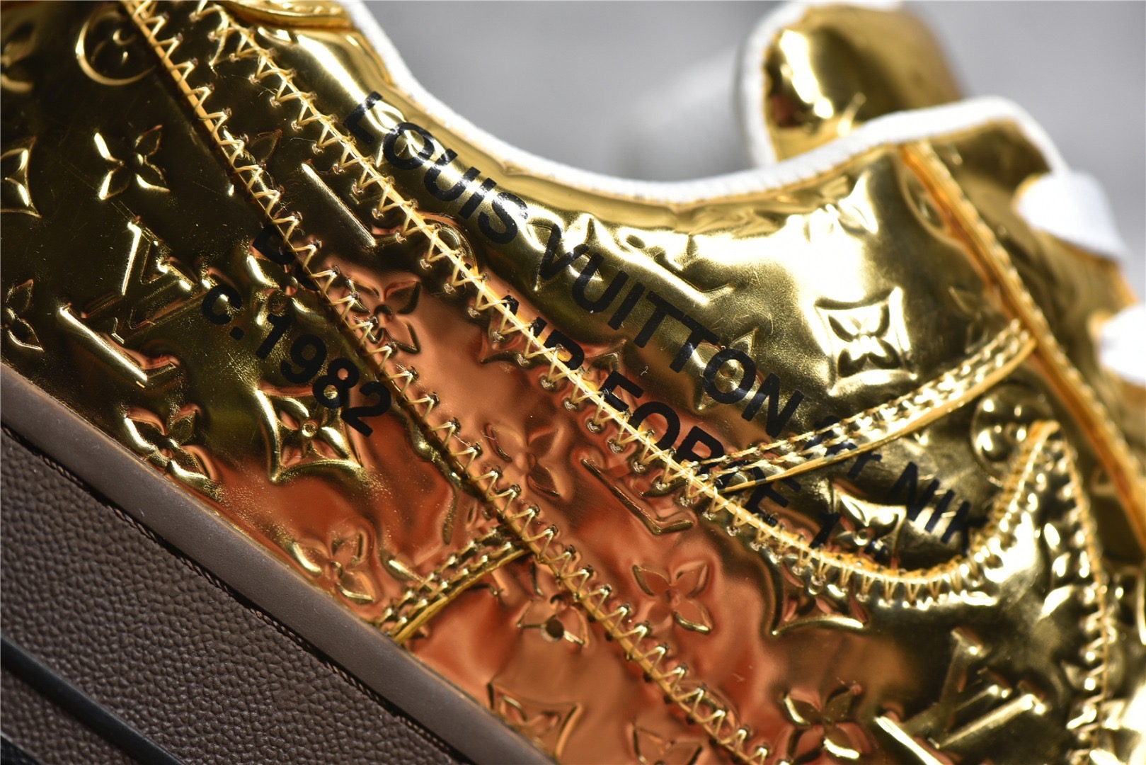 Air Force 1 Metallic Gold