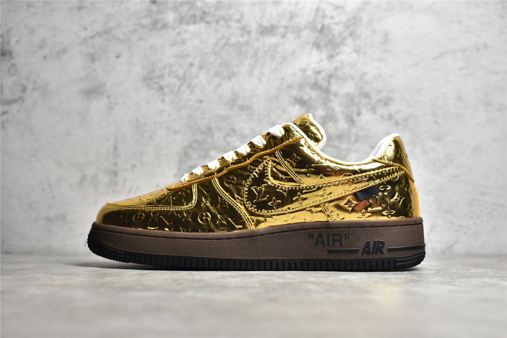 Air Force 1 Metallic Gold