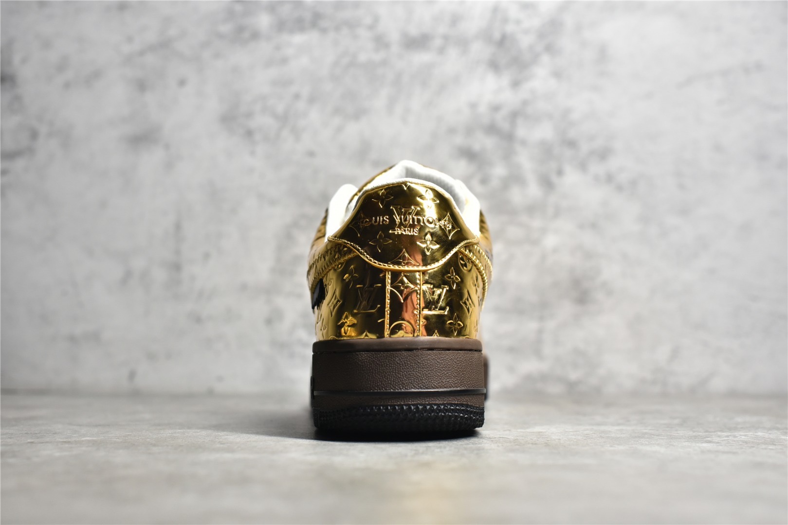 Air Force 1 Metallic Gold