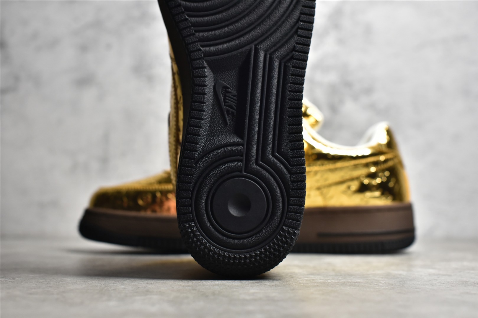 Air Force 1 Metallic Gold
