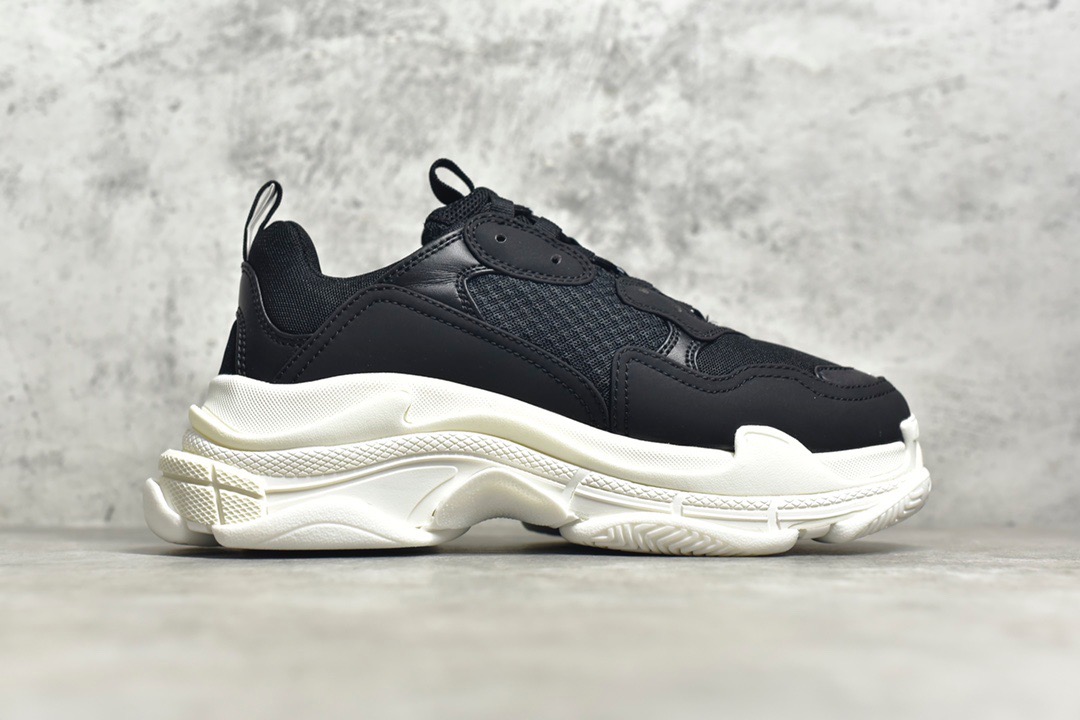 Balenciaga Triple S Black White