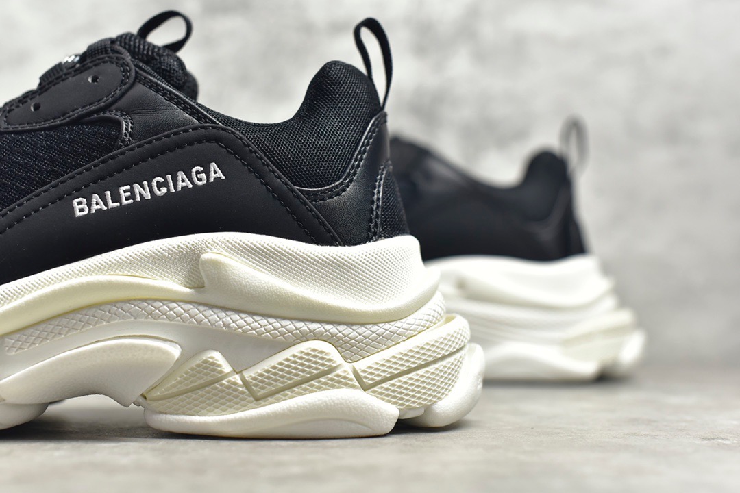 Balenciaga Triple S Black White