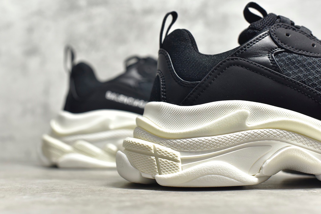Balenciaga Triple S Black White