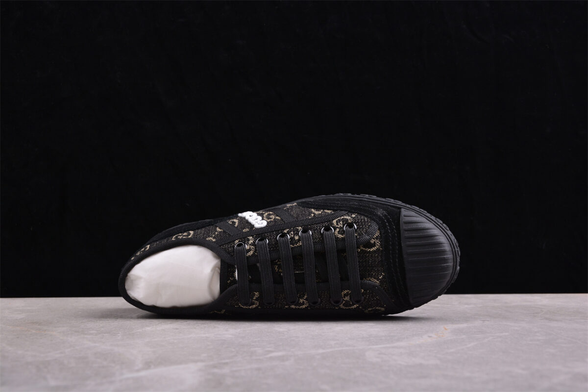 Gucci GG Supreme Canvas Sneaker