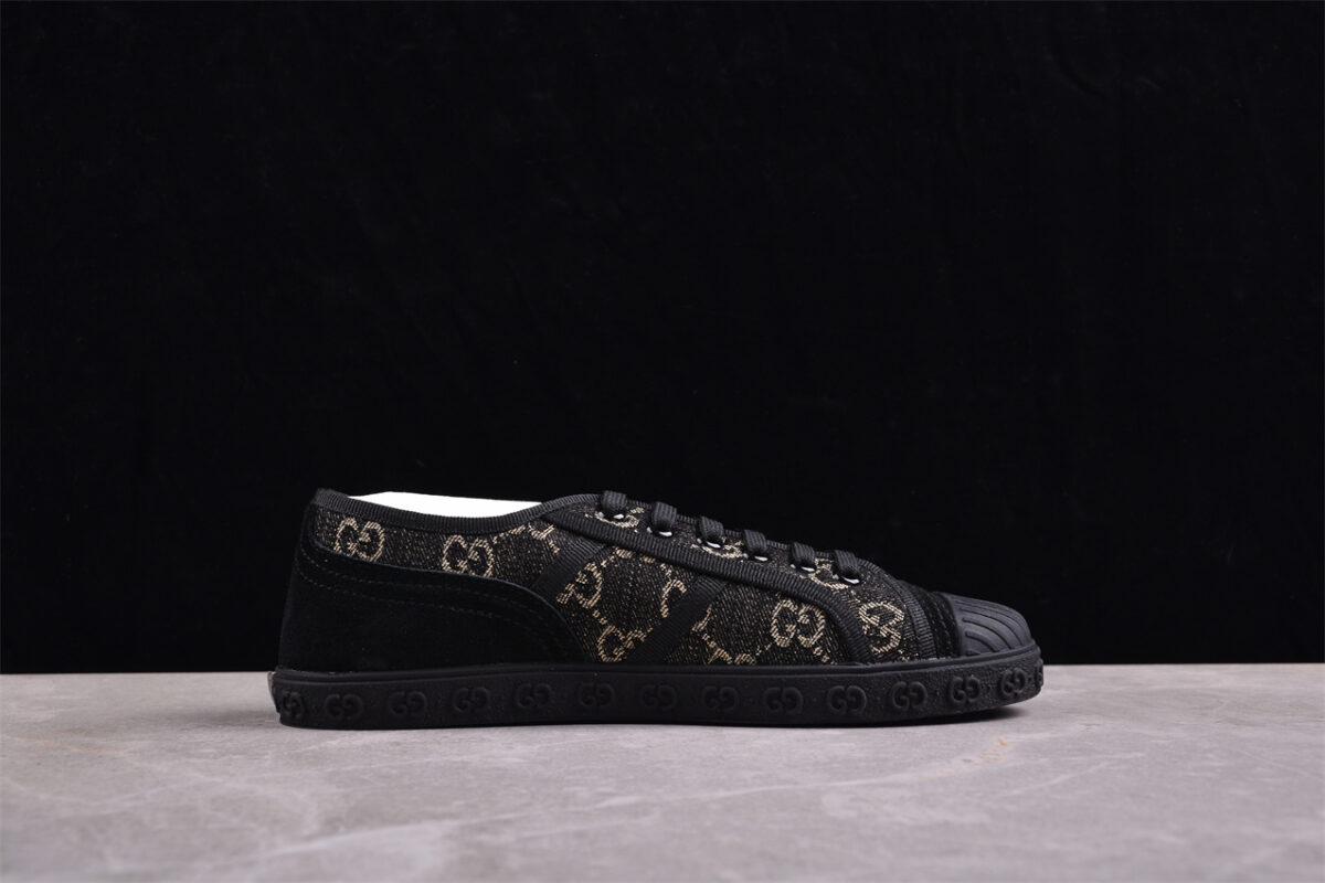 Gucci GG Supreme Canvas Sneaker