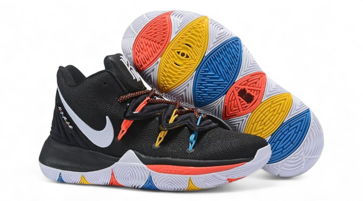 NIKE KYRIE 5 x FRIENDS