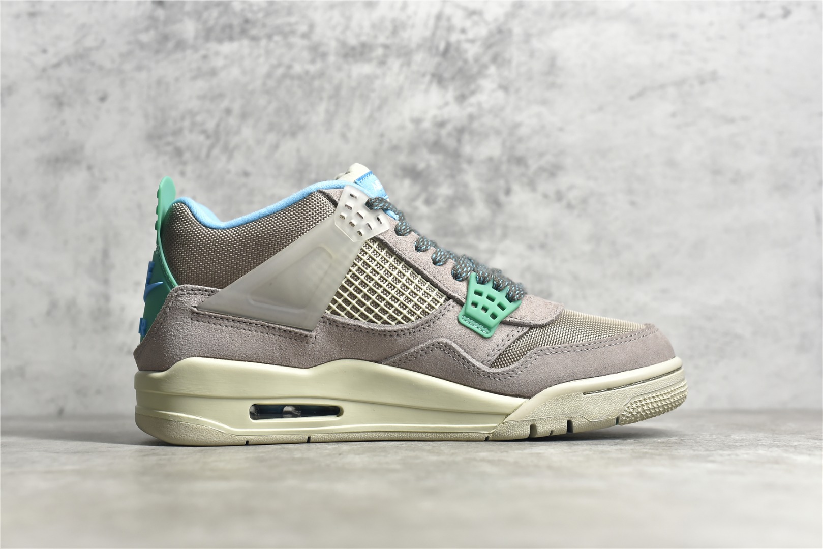 Union LA x Air Jordan 4 'Taupe Haze'