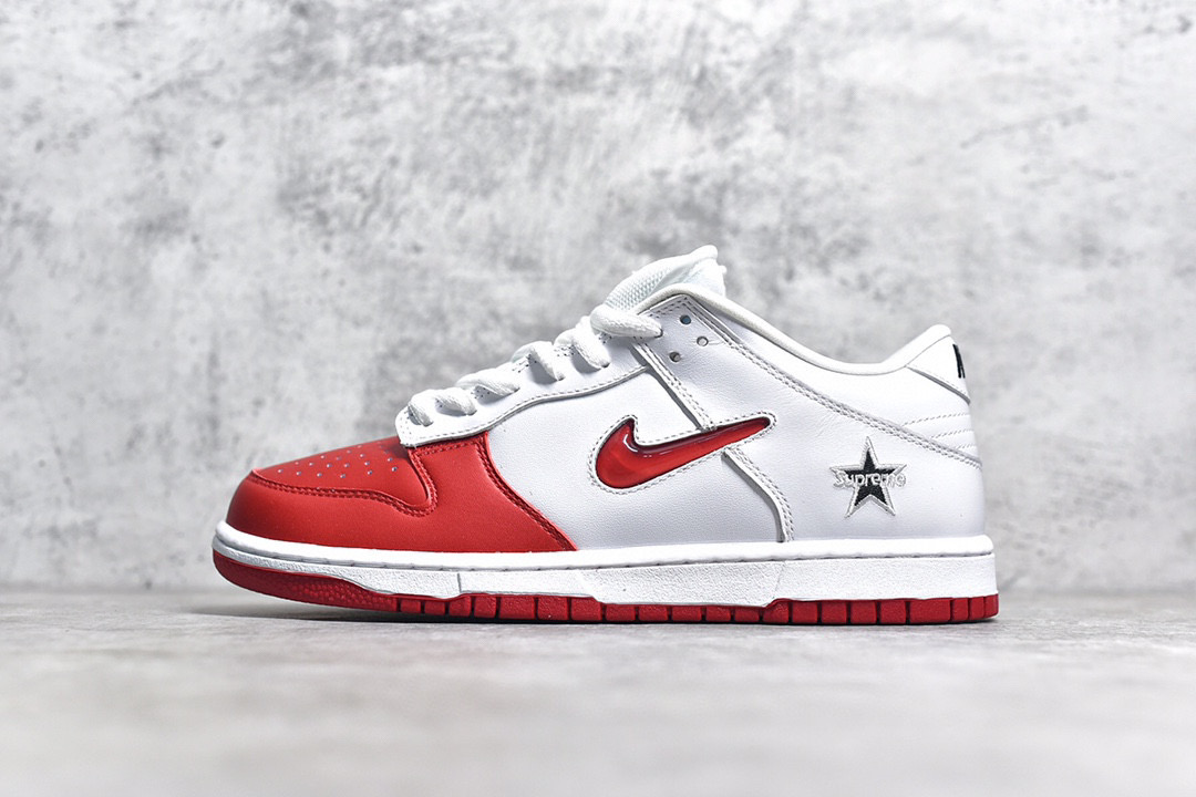 SB Dunk Low Supreme Jewel Swoosh Red CK3480-600