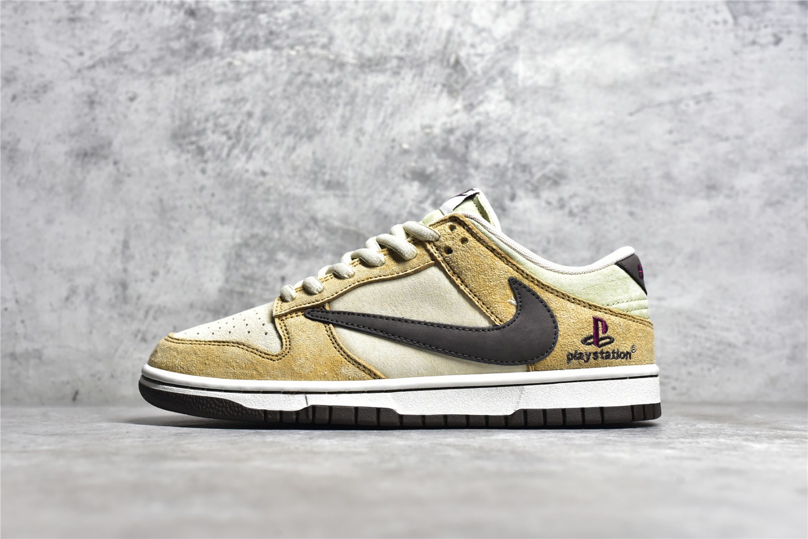 Dunk Low x Travis Scott x Play Station 2